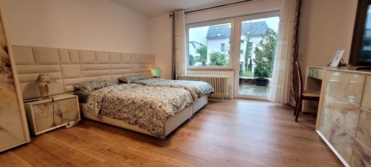 Schoene Wohnung Am Georgenberg Reutlingen Extérieur photo